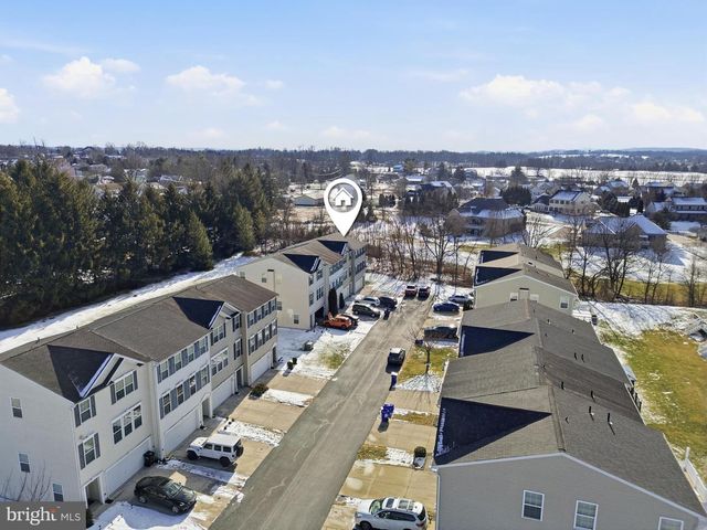 2164 GOLDEN EAGLE DR, York, PA 17408