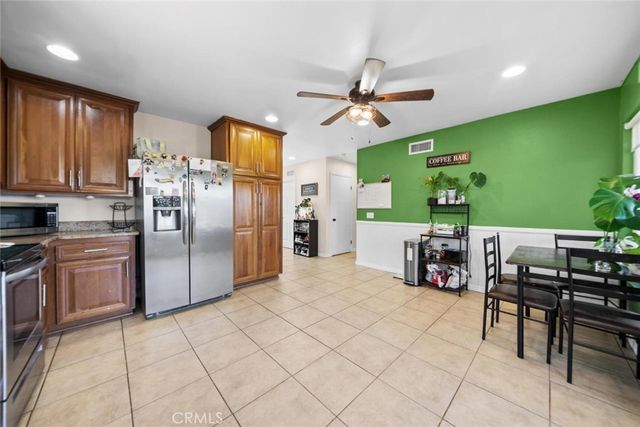1458 Kent, Escondido, CA 92027