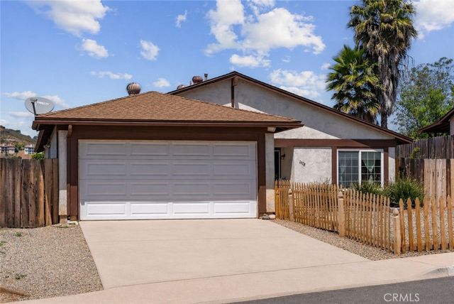 1458 Kent, Escondido, CA 92027