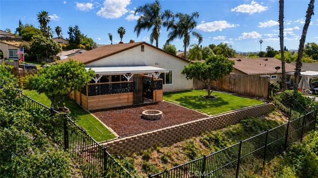 1458 Kent, Escondido, CA 92027