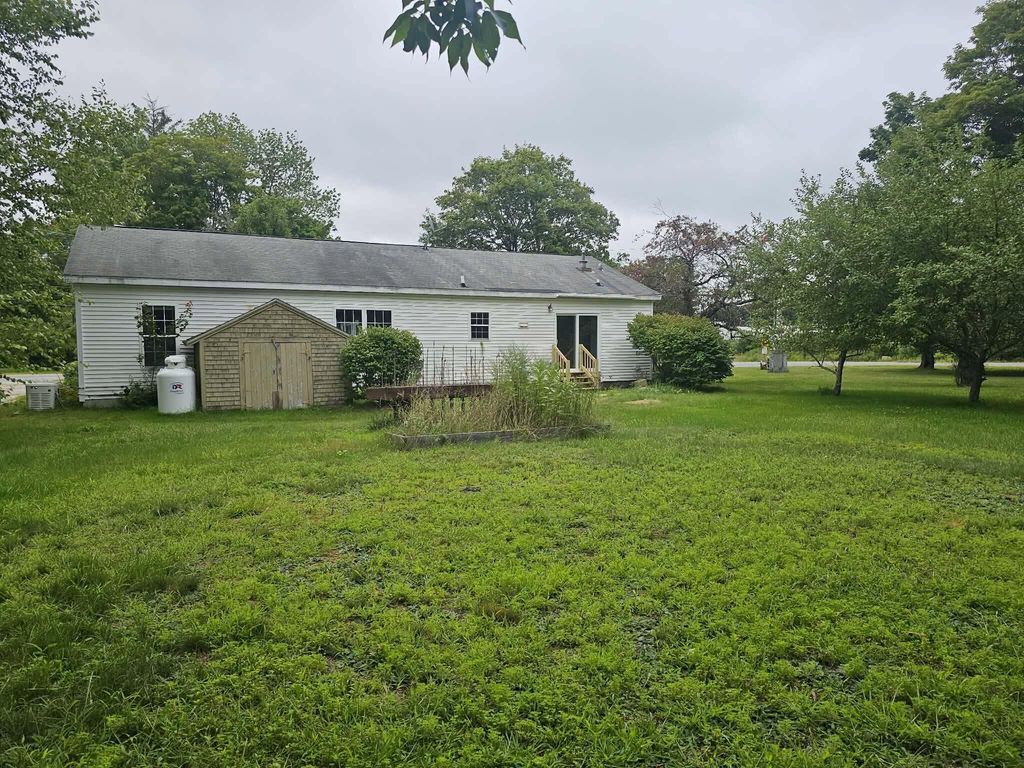 95 Pleasant Street, Oxford, ME 04270 — photo 2