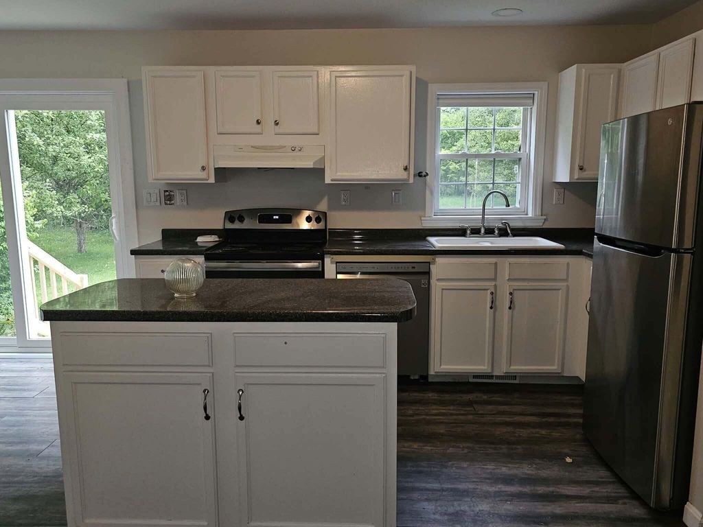 95 Pleasant Street, Oxford, ME 04270 — photo 4