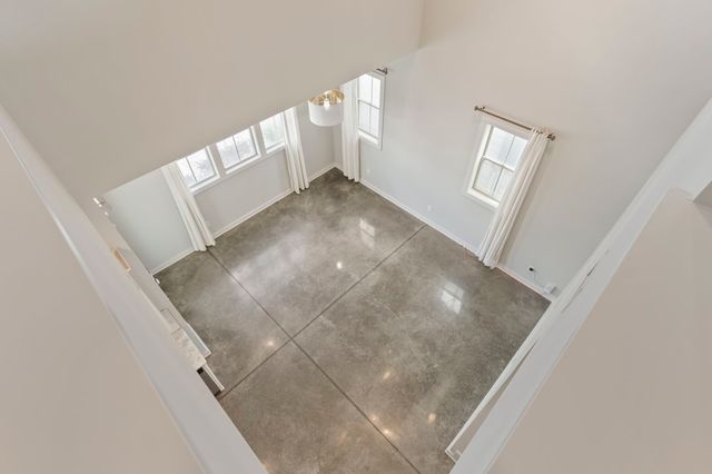 1020 Treaty Oaks Dr, Nashville, TN 37209