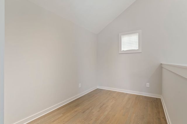 1020 Treaty Oaks Dr, Nashville, TN 37209