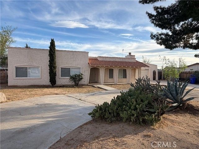 21011 Teton, Apple Valley, CA 92308