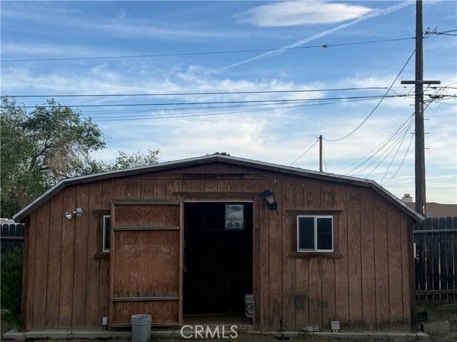 21011 Teton, Apple Valley, CA 92308