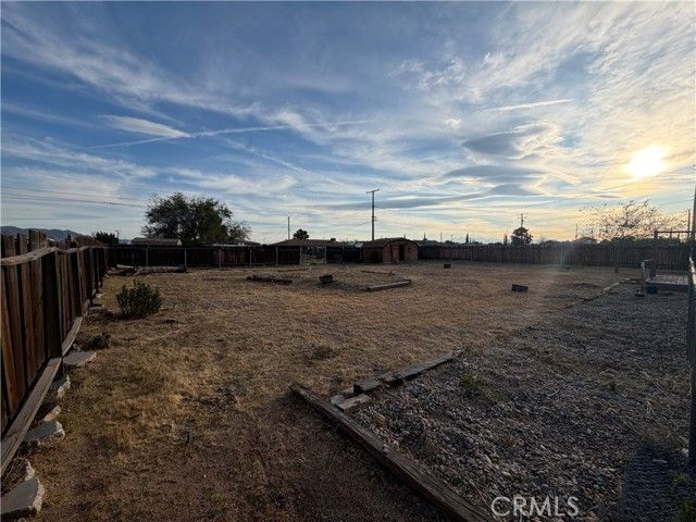 21011 Teton, Apple Valley, CA 92308