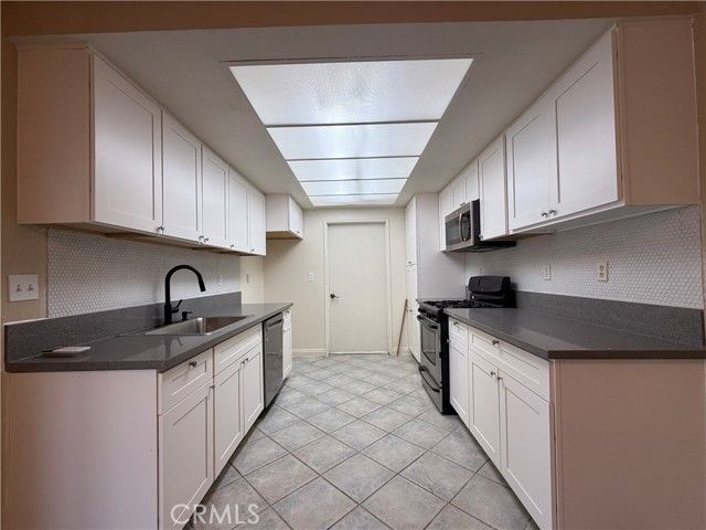 21011 Teton, Apple Valley, CA 92308