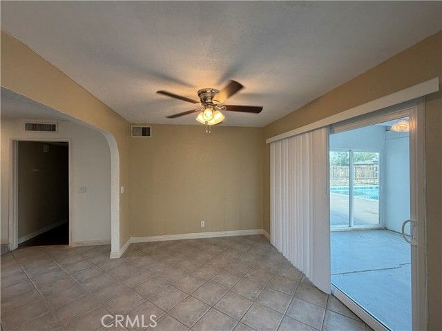 21011 Teton, Apple Valley, CA 92308