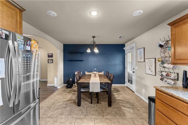 1908 Messick Court, Siloam Springs, AR 72761