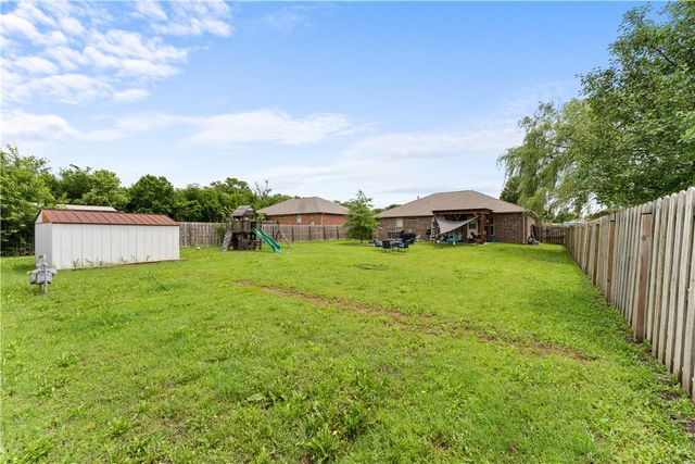 1908 Messick Court, Siloam Springs, AR 72761