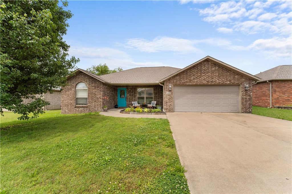1908 Messick Court, Siloam Springs, AR 72761