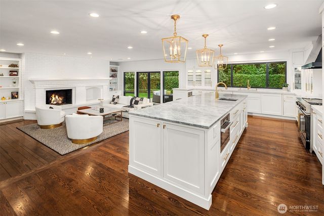 1601 Evergreen Point Road, Medina, WA 98039