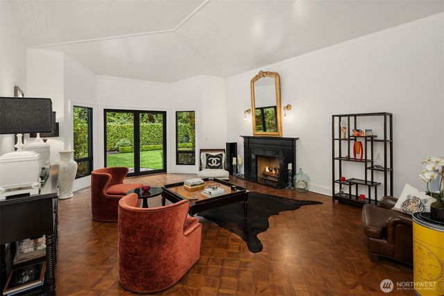 1601 Evergreen Point Road, Medina, WA 98039