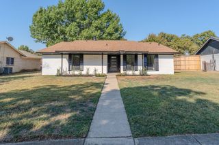 731 N Pleasant Woods Drive, Dallas, TX 75217