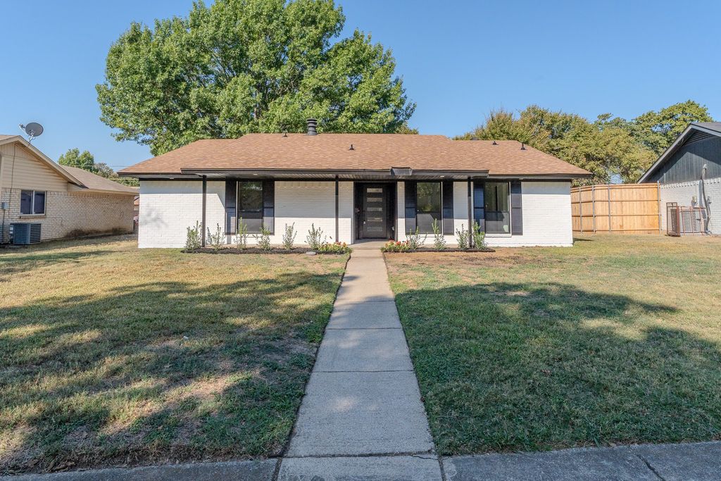 731 N Pleasant Woods Drive, Dallas, TX 75217
