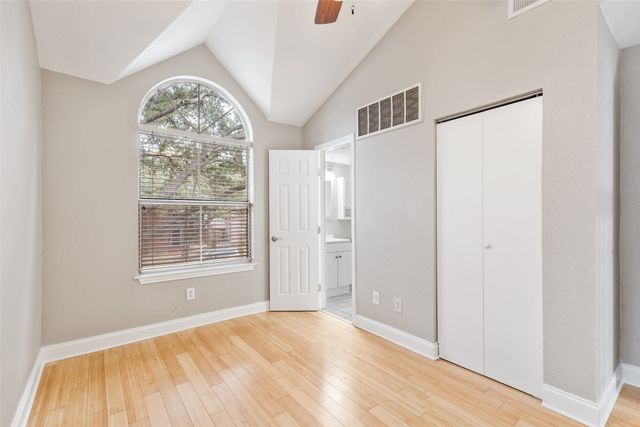 906 Canal Street, Irving, TX 75063