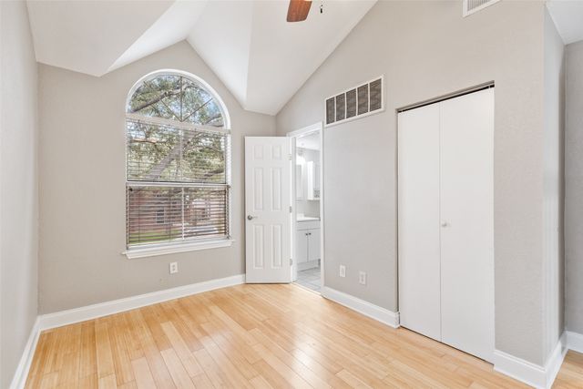 906 Canal Street, Irving, TX 75063