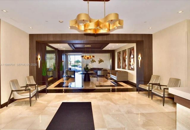 20505 E Country Club Dr 534, Aventura, FL 33180