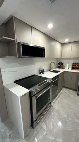 20505 E Country Club Dr 534, Aventura, FL 33180