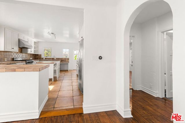 1849 Benecia Avenue, Los Angeles, CA 90025