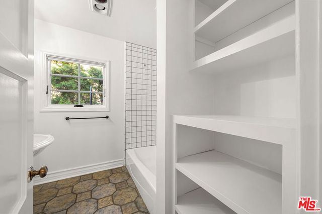 1849 Benecia Avenue, Los Angeles, CA 90025