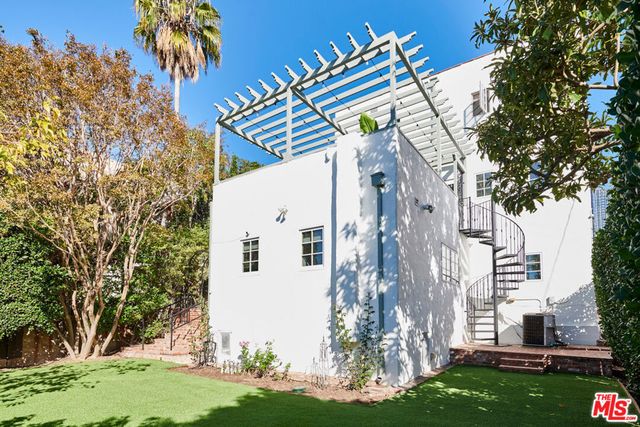 1849 Benecia Avenue, Los Angeles, CA 90025