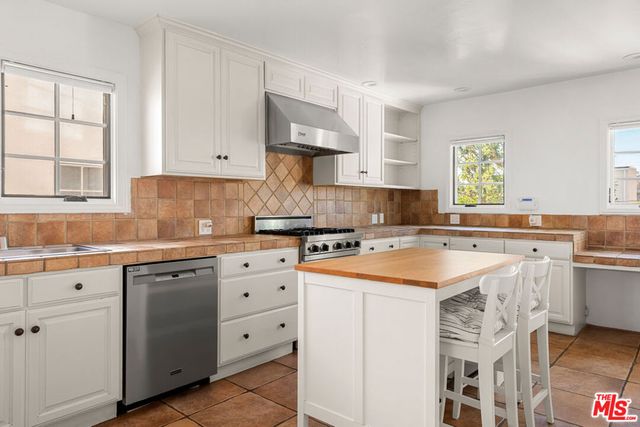 1849 Benecia Avenue, Los Angeles, CA 90025