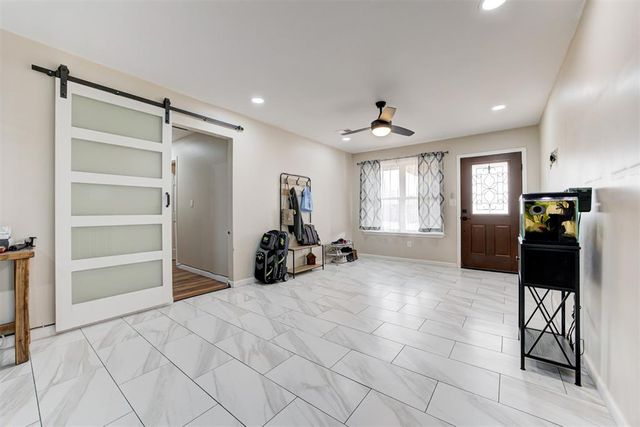 961 NW 6th Street, Moore, OK 73160