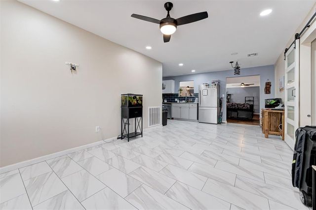 961 NW 6th Street, Moore, OK 73160