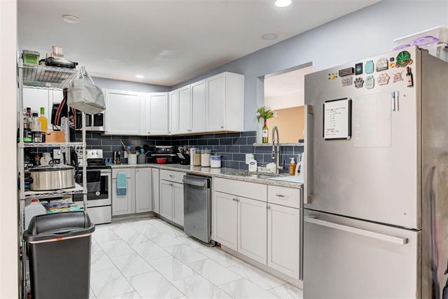 961 NW 6th Street, Moore, OK 73160