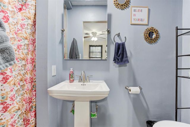 961 NW 6th Street, Moore, OK 73160