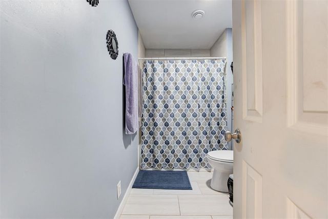 961 NW 6th Street, Moore, OK 73160