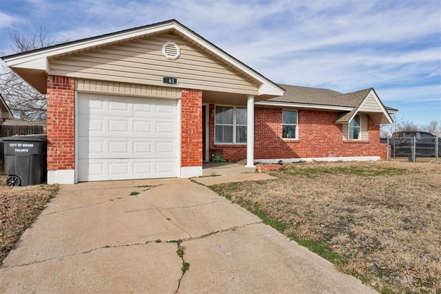 961 NW 6th Street, Moore, OK 73160