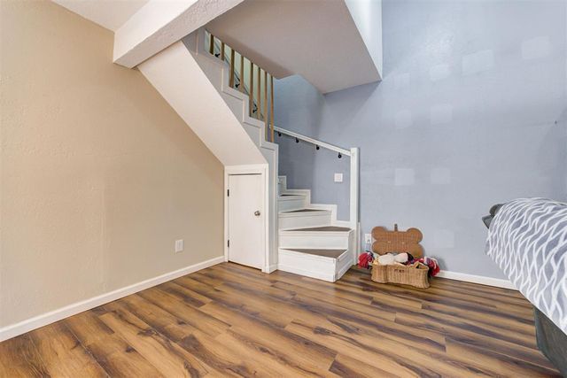 961 NW 6th Street, Moore, OK 73160