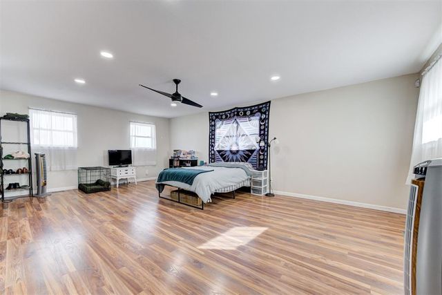 961 NW 6th Street, Moore, OK 73160