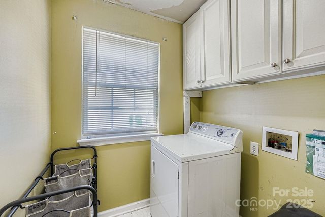 10303 Baskerville Avenue 103, Charlotte, NC 28269