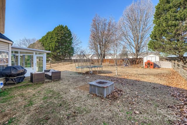 10303 Baskerville Avenue 103, Charlotte, NC 28269