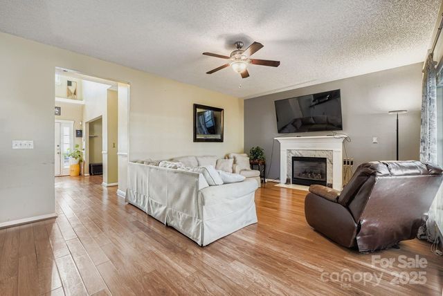 10303 Baskerville Avenue 103, Charlotte, NC 28269