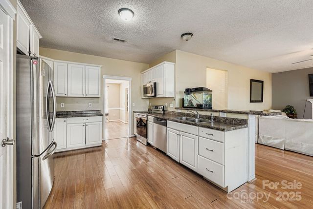 10303 Baskerville Avenue 103, Charlotte, NC 28269