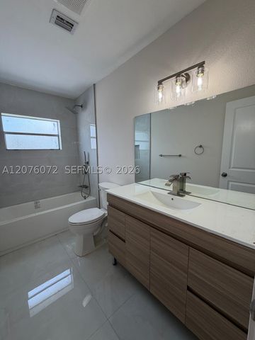 15400 SW 305th St, Homestead, FL 33033