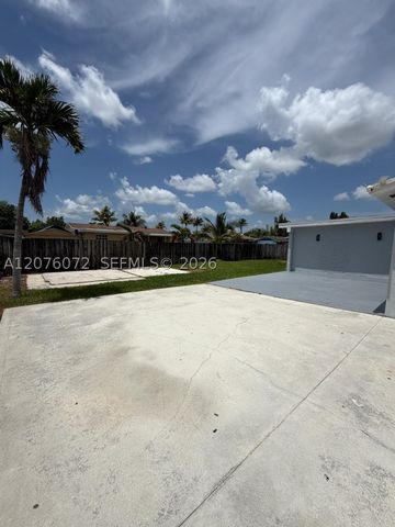 15400 SW 305th St, Homestead, FL 33033