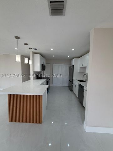 15400 SW 305th St, Homestead, FL 33033