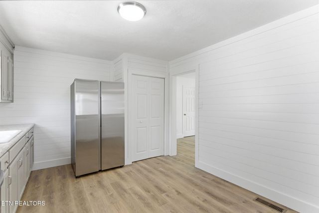 2210 W Gilbert Lane, Knoxville, TN 37920