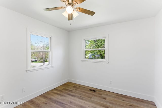 2210 W Gilbert Lane, Knoxville, TN 37920