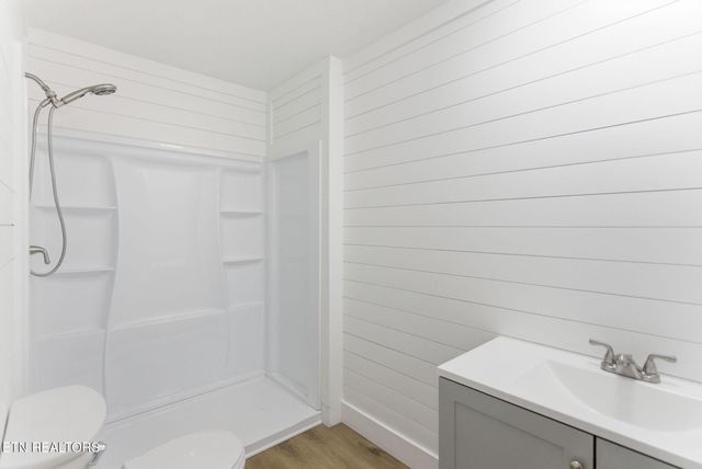 2210 W Gilbert Lane, Knoxville, TN 37920