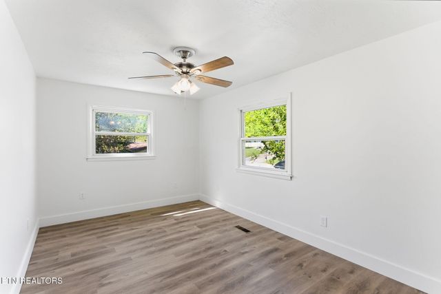 2210 W Gilbert Lane, Knoxville, TN 37920