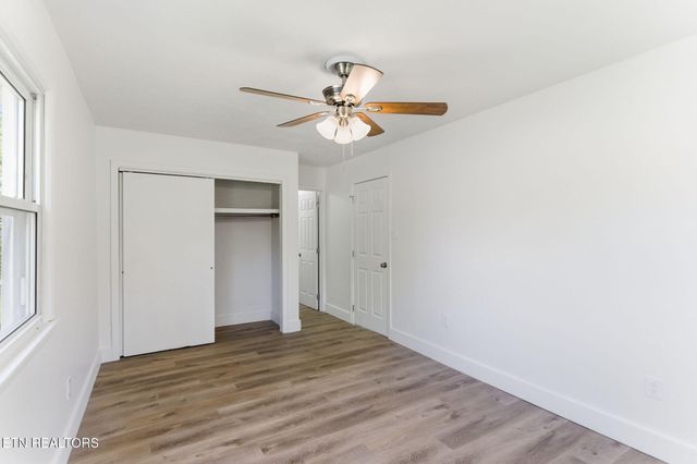 2210 W Gilbert Lane, Knoxville, TN 37920