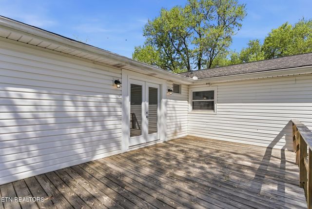 2210 W Gilbert Lane, Knoxville, TN 37920