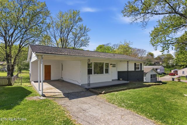 2210 W Gilbert Lane, Knoxville, TN 37920